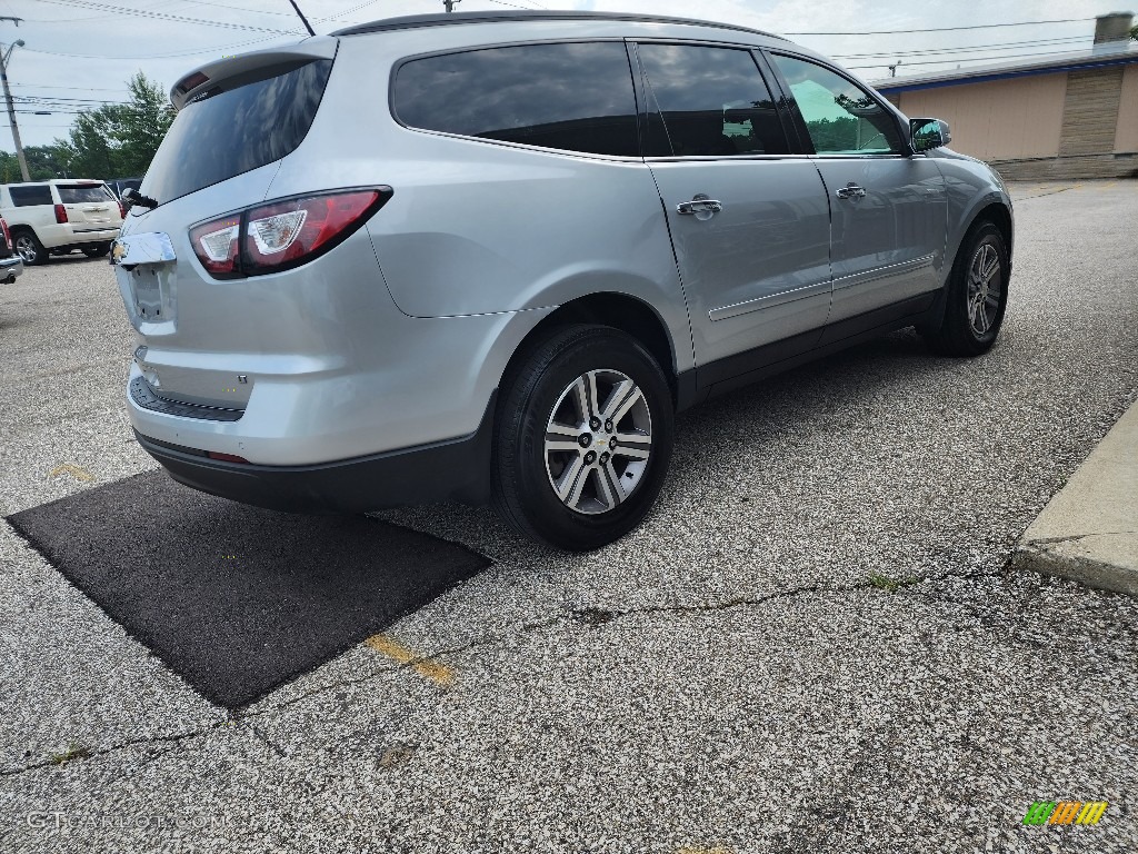 2017 Traverse LT AWD - Silver Ice Metallic / Dark Titanium/Light Titanium photo #5