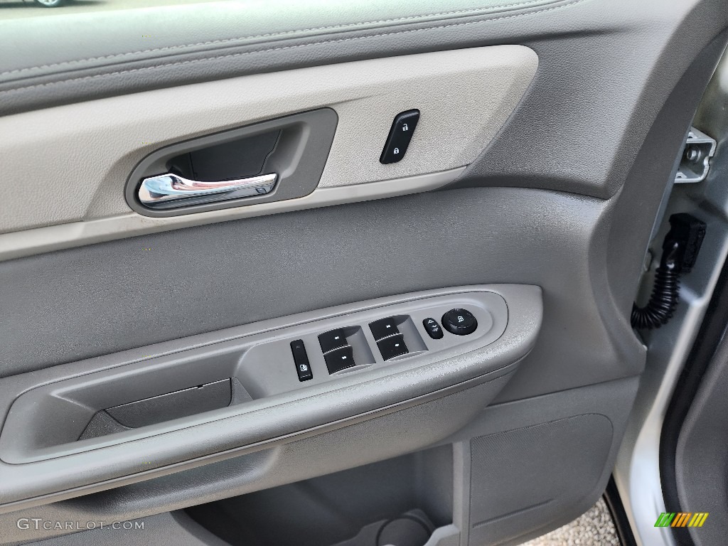2017 Traverse LT AWD - Silver Ice Metallic / Dark Titanium/Light Titanium photo #9