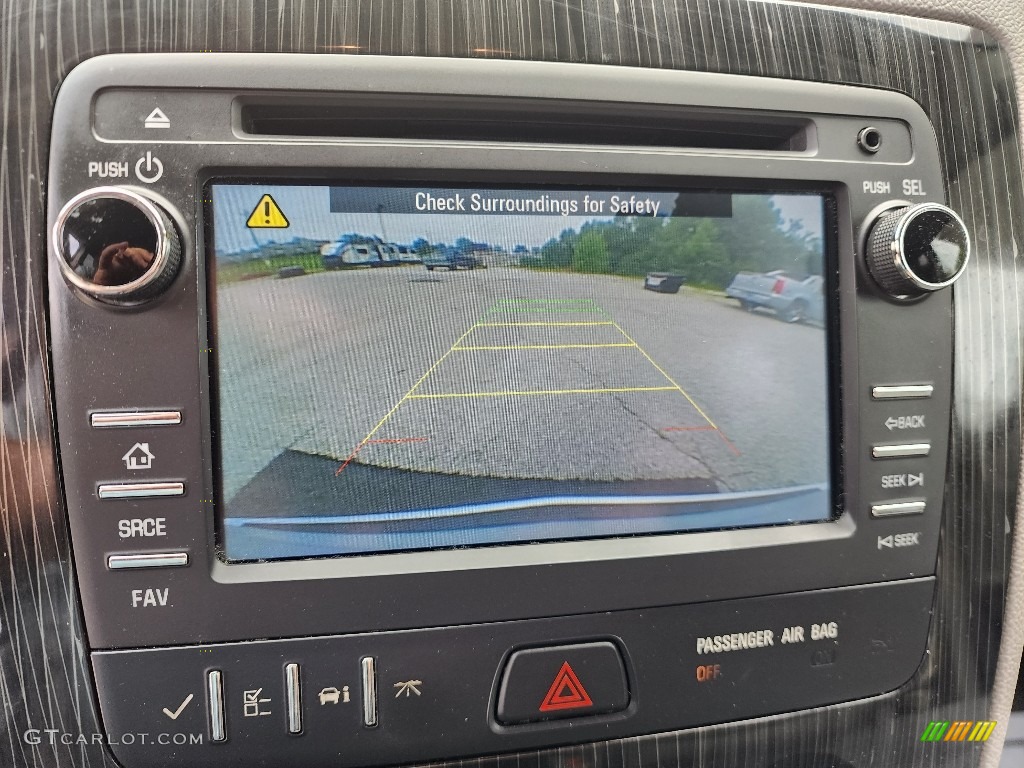 2017 Traverse LT AWD - Silver Ice Metallic / Dark Titanium/Light Titanium photo #15