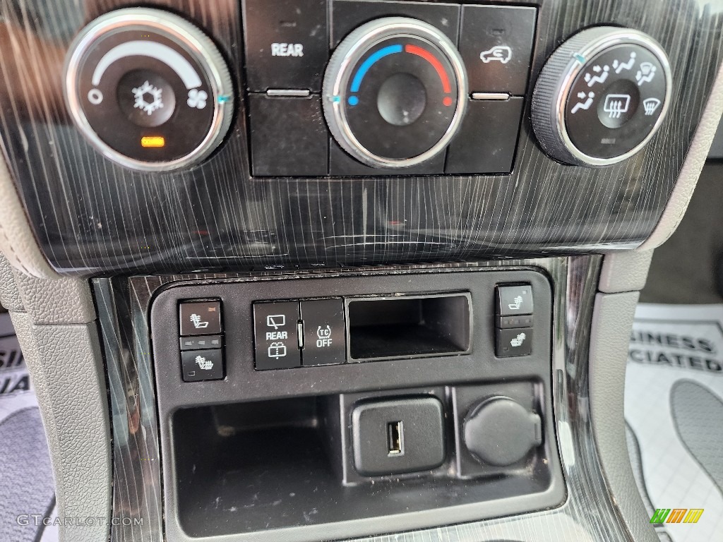 2017 Traverse LT AWD - Silver Ice Metallic / Dark Titanium/Light Titanium photo #16