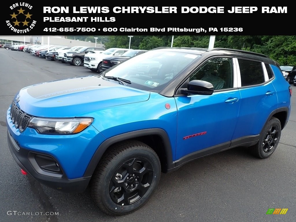 2023 Compass Trailhawk 4x4 - Laser Blue Pearl / Black photo #1