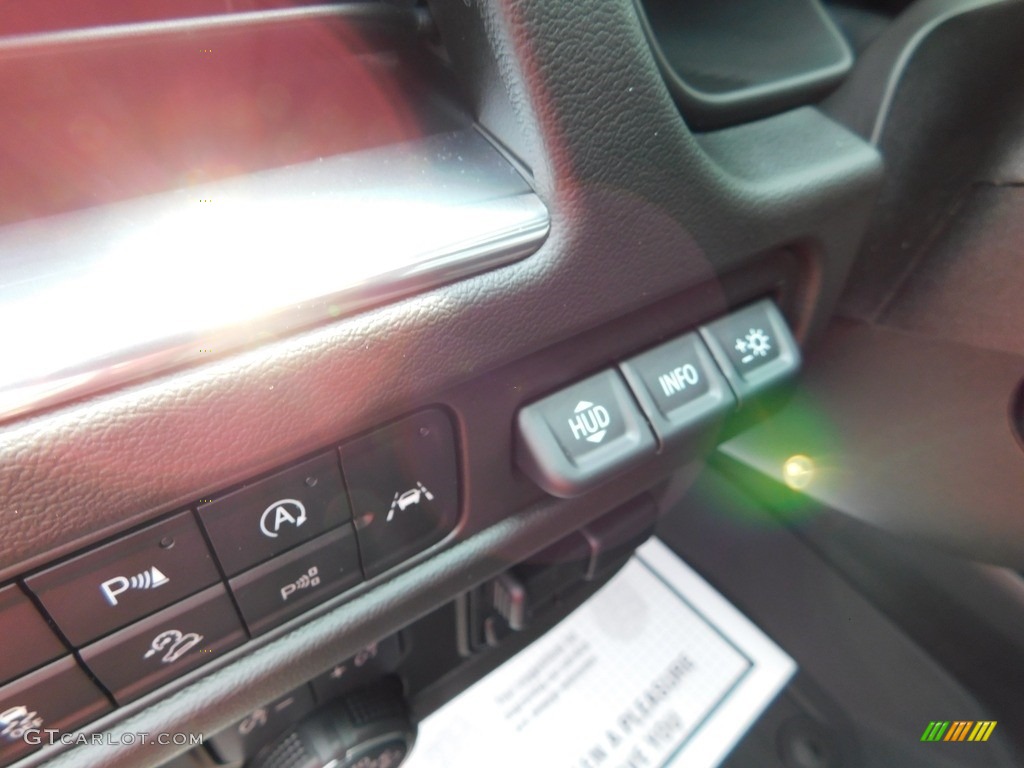 2023 Chevrolet Suburban Premier 4WD Controls Photo #146341807