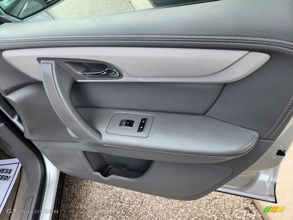 2017 Traverse LT AWD - Silver Ice Metallic / Dark Titanium/Light Titanium photo #26