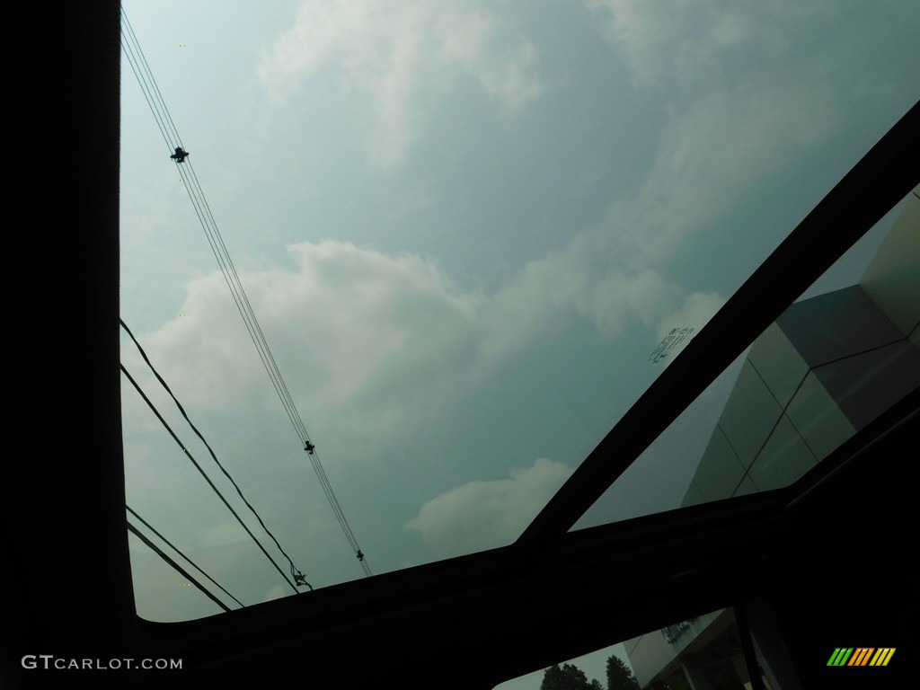 2023 Chevrolet Suburban Premier 4WD Sunroof Photos