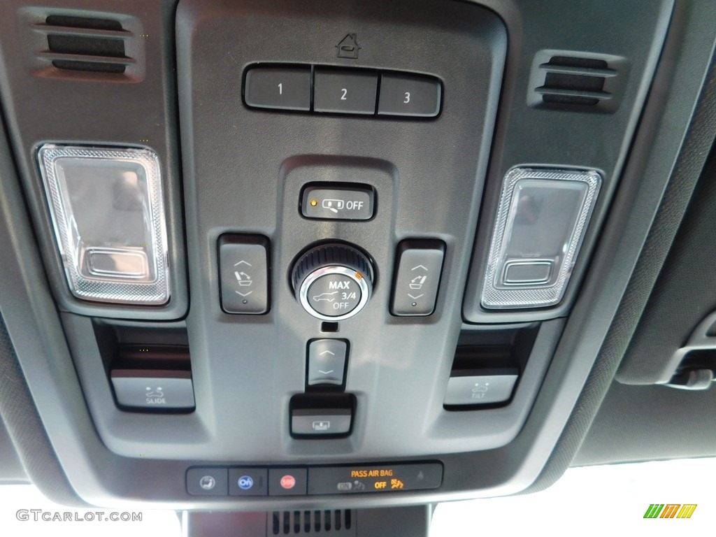 2023 Chevrolet Suburban Premier 4WD Controls Photo #146341960
