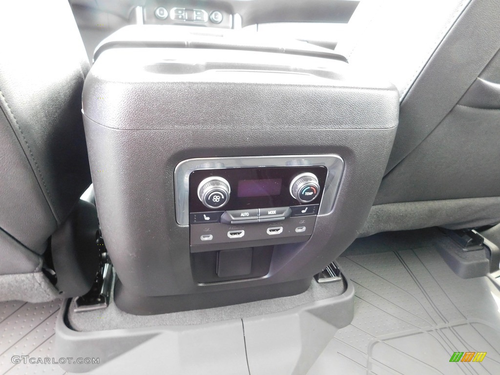 2023 Chevrolet Suburban Premier 4WD Controls Photo #146342233