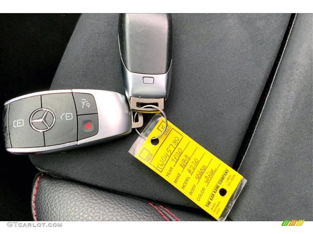 2020 A 220 Sedan - Digital White Metallic / Macchiato Beige photo #11