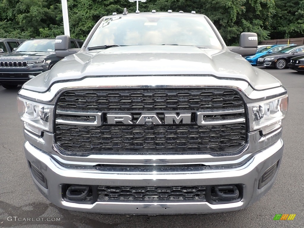 2023 3500 Tradesman Crew Cab 4x4 - Billet Silver Metallic / Black photo #10