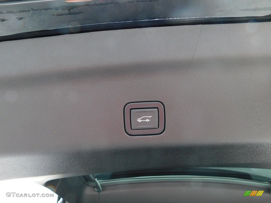 2023 Chevrolet Suburban Premier 4WD Controls Photo #146342461