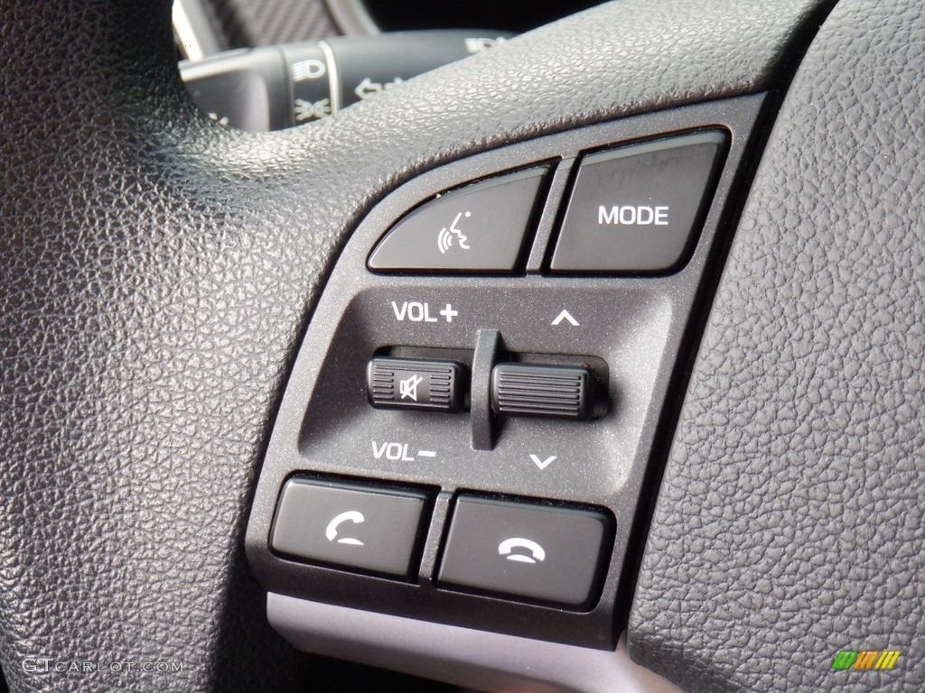 2019 Hyundai Tucson Value Black Steering Wheel Photo #146342581