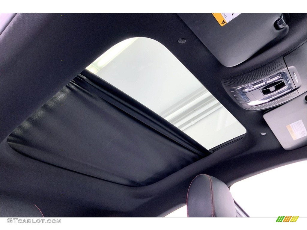 2020 Mercedes-Benz A 220 Sedan Sunroof Photos