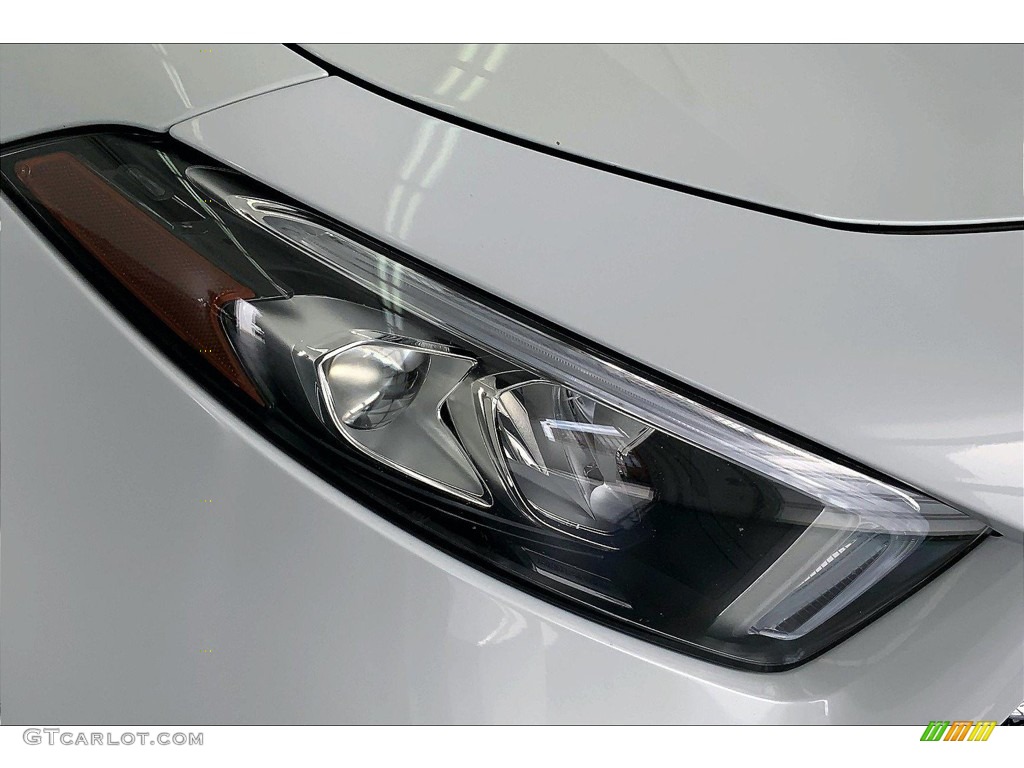2020 A 220 Sedan - Digital White Metallic / Macchiato Beige photo #28