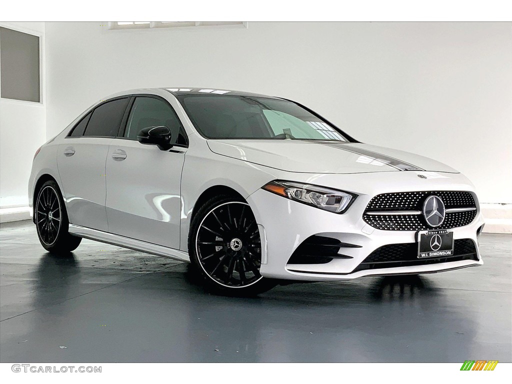 2020 Mercedes-Benz A 220 Sedan Exterior Photos