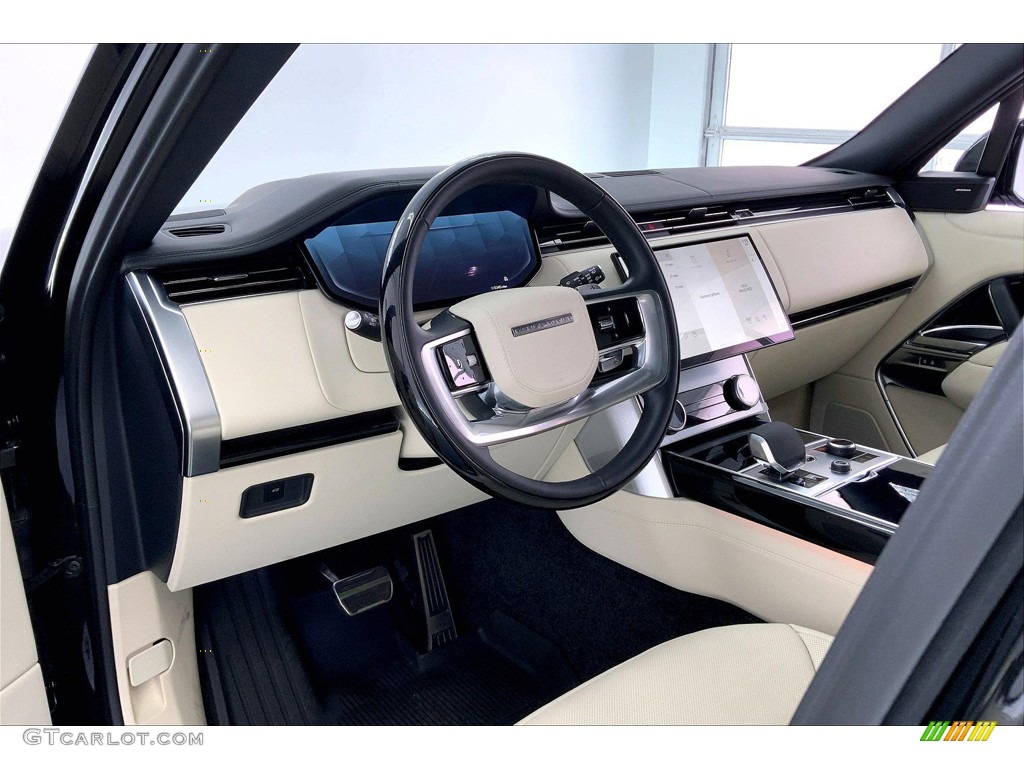 Perlino Interior 2023 Land Rover Range Rover P530 SE Photo #146343469