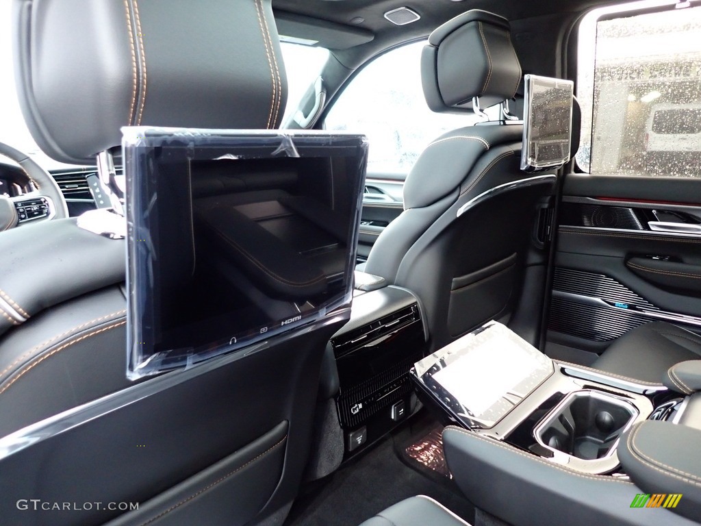 2023 Jeep Grand Wagoneer Obsidian 4x4 Entertainment System Photo #146345122
