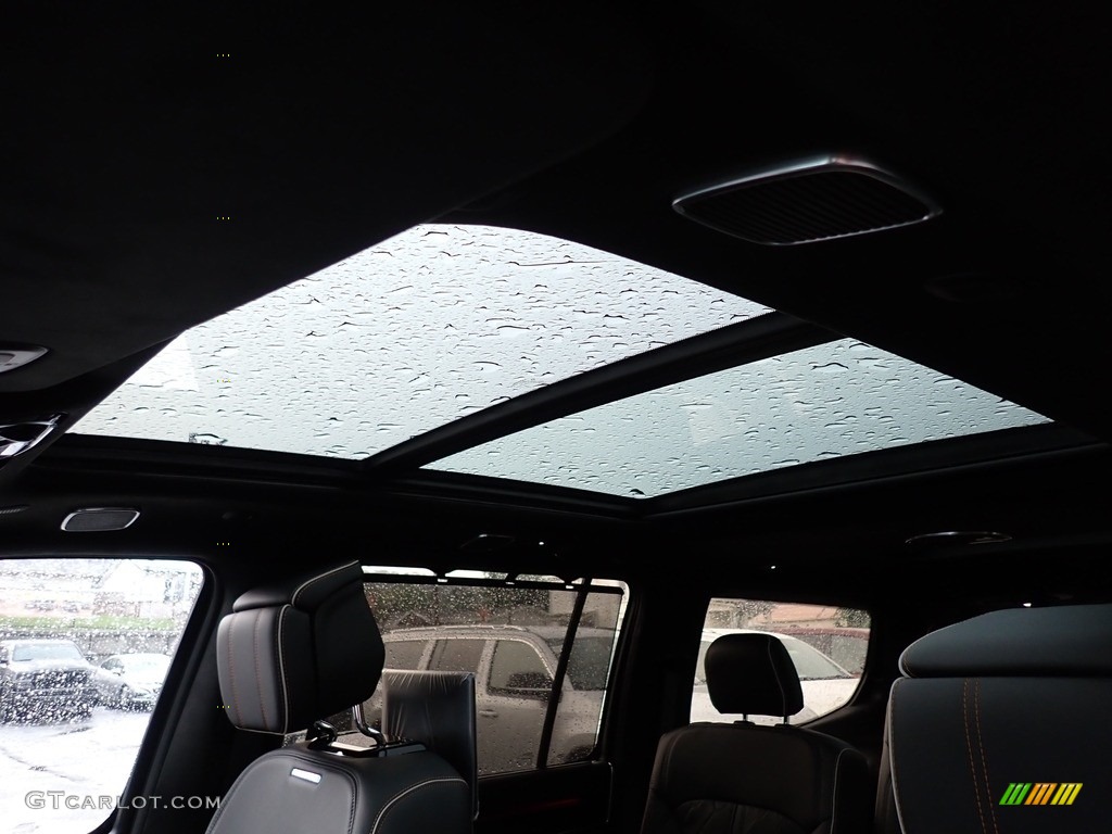 2023 Jeep Grand Wagoneer Obsidian 4x4 Sunroof Photos
