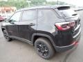 Diamond Black Crystal Pearl - Compass Trailhawk 4x4 Photo No. 3