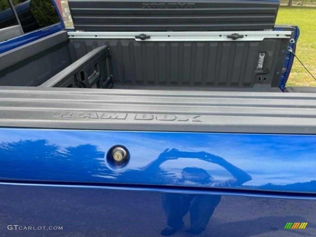 2019 3500 Big Horn Mega Cab 4x4 - Blue Streak Pearl / Black/Diesel Gray photo #19