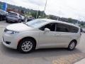 2020 Luxury White Pearl Chrysler Pacifica Touring  photo #5