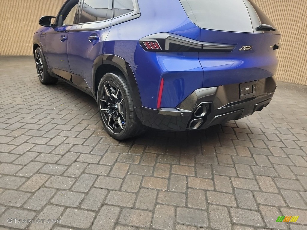 2023 BMW XM Standard XM Model Exhaust Photos