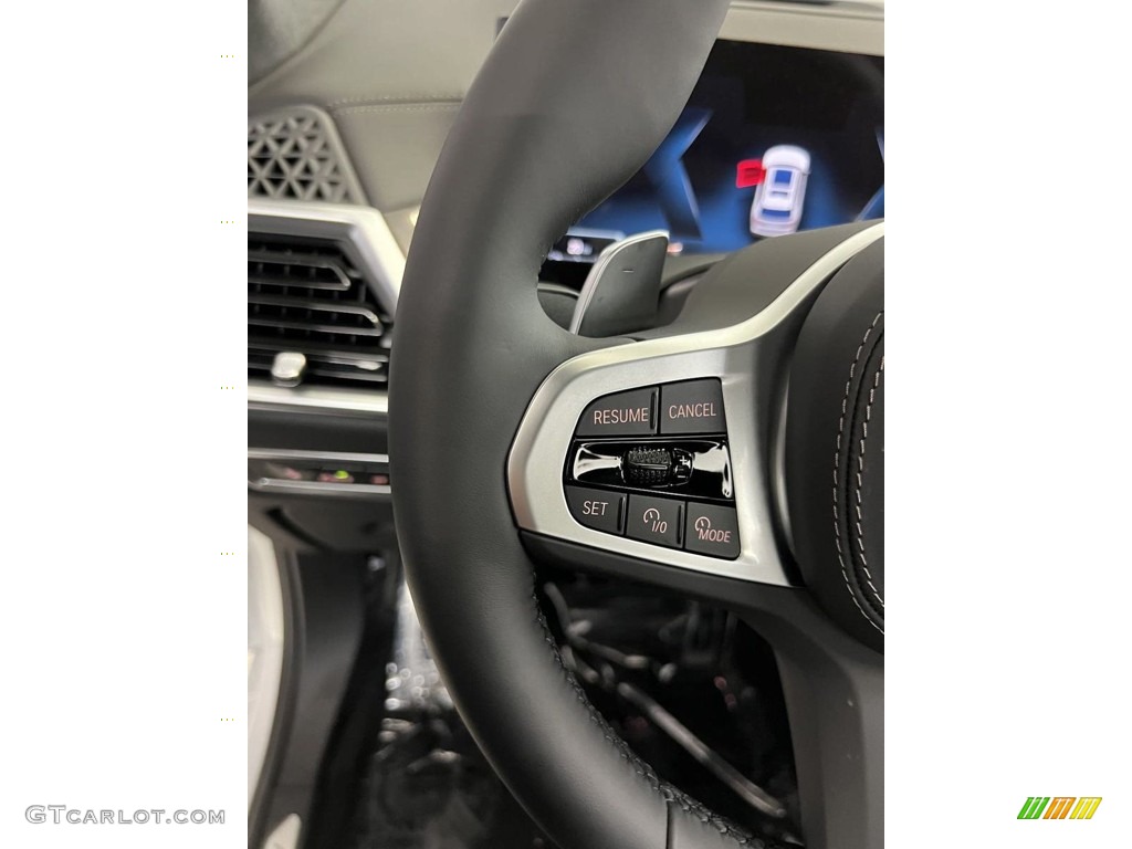 2024 BMW X7 xDrive40i Black Steering Wheel Photo #146350165