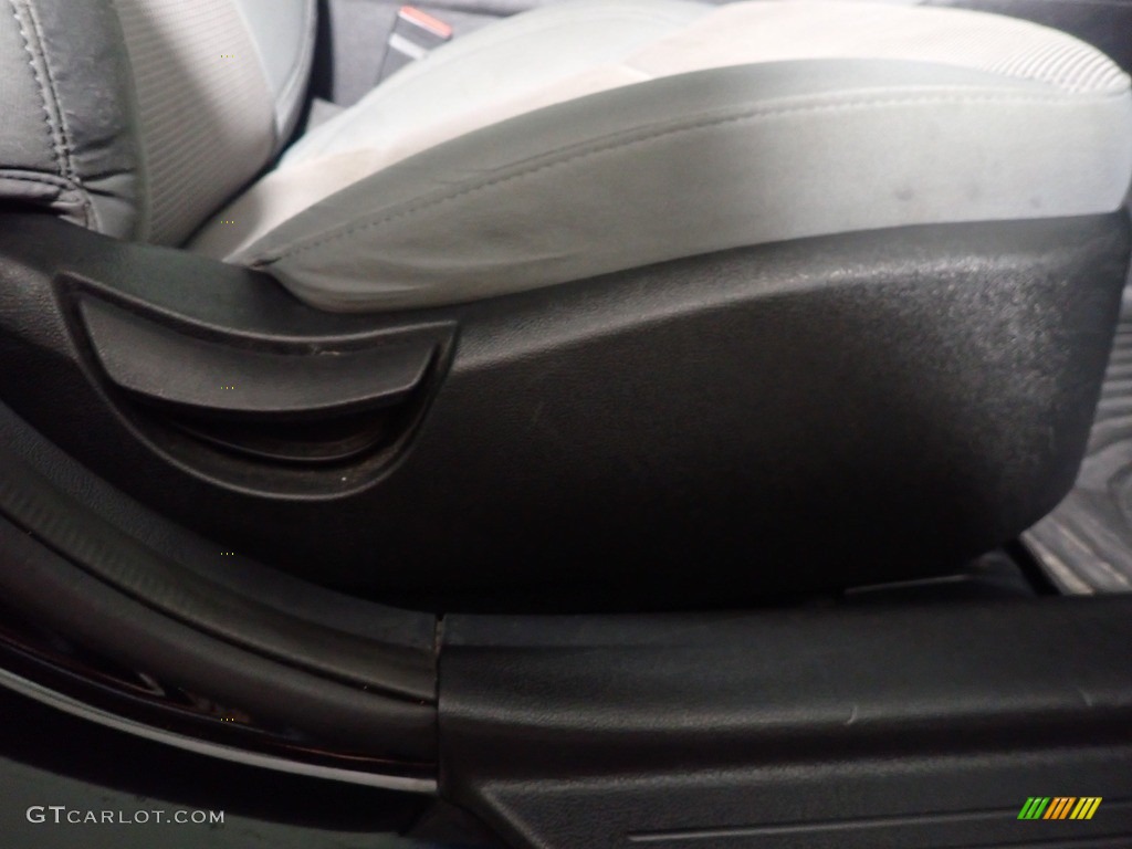 2014 Sonata GLS - Phantom Black Metallic / Gray photo #34