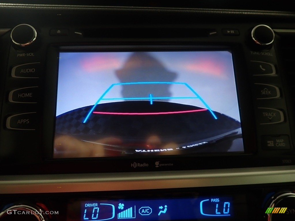 2015 Highlander XLE AWD - Attitude Black Metallic / Black photo #5