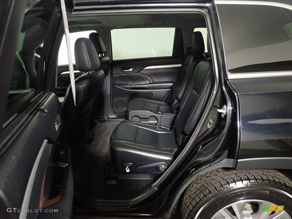 2015 Highlander XLE AWD - Attitude Black Metallic / Black photo #33
