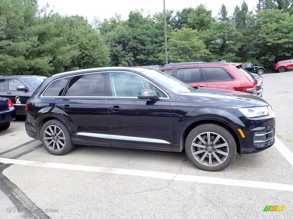 2017 Q7 3.0T quattro Premium Plus - Night Black / Black photo #4
