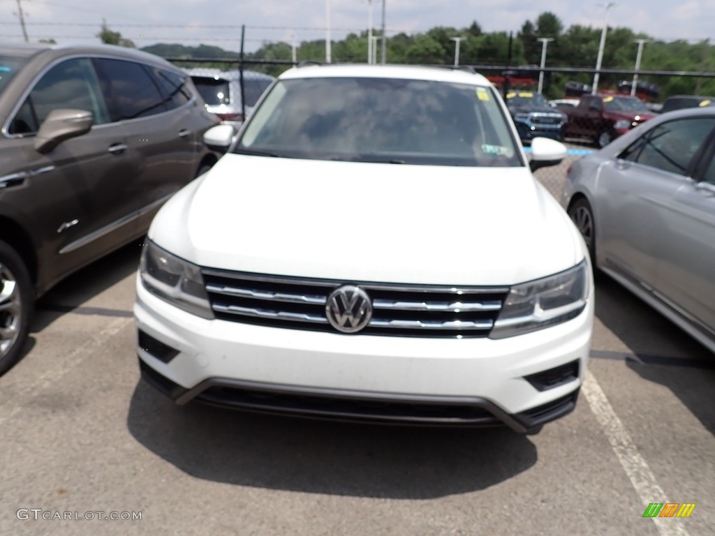 2018 Tiguan SE 4MOTION - Pure White / Titan Black photo #2