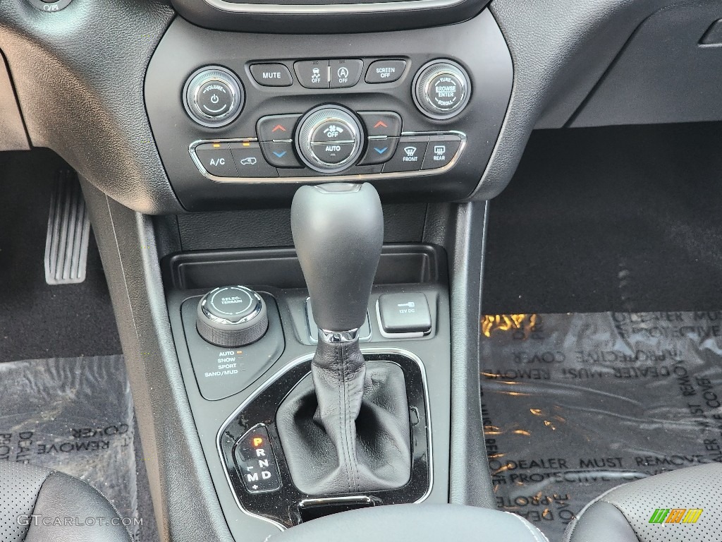 2023 Jeep Cherokee Altitude Lux 4x4 Transmission Photos