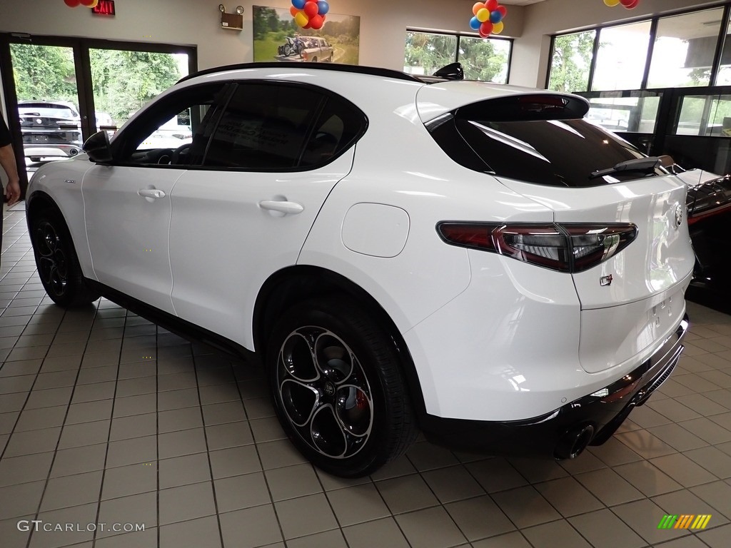 2024 Stelvio Ti AWD - Alfa White / Black photo #6