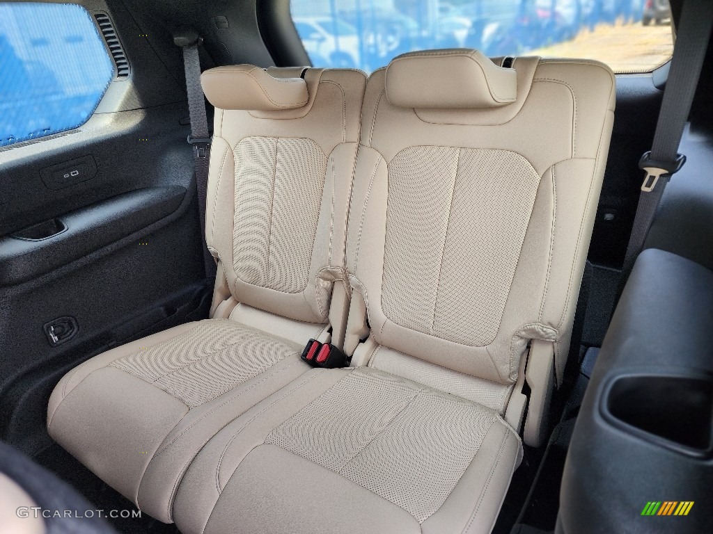 2023 Jeep Grand Cherokee L Limited 4x4 Rear Seat Photo #146359247