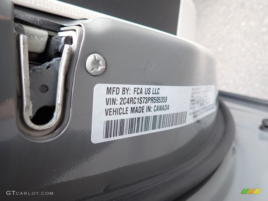 2023 Pacifica Hybrid Limited - Ceramic Gray / Black/Alloy photo #16