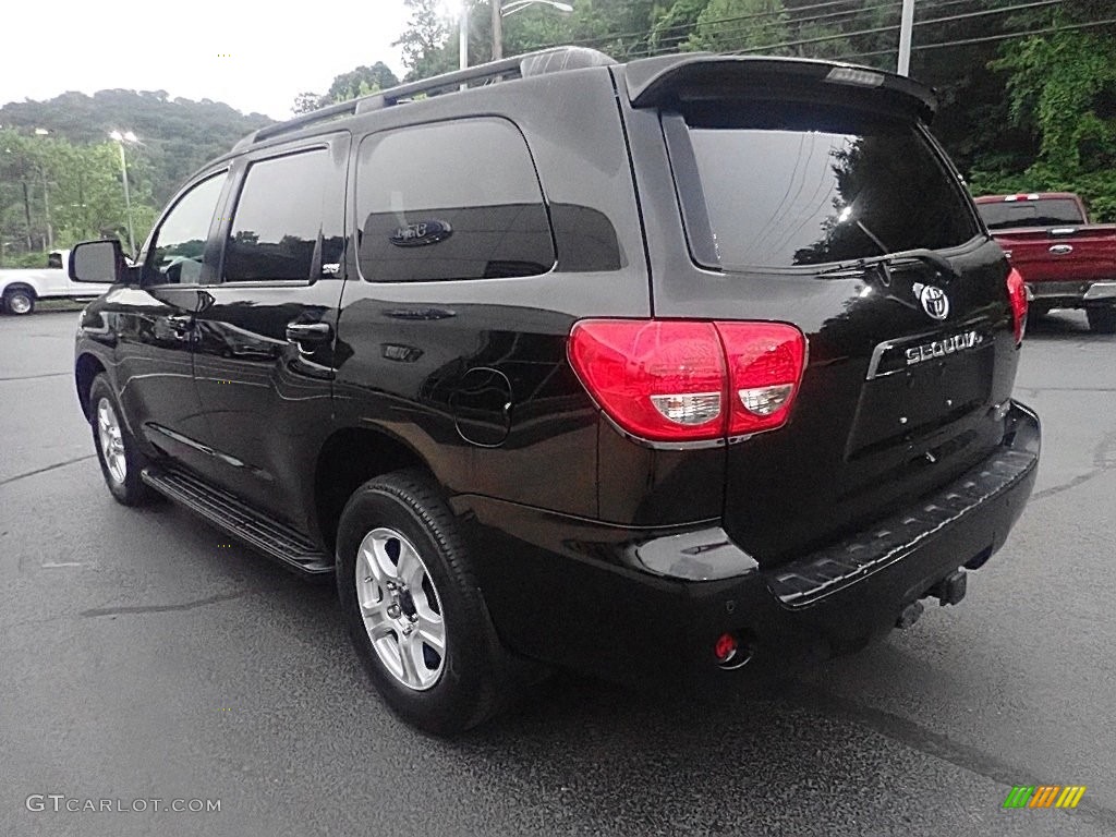 2017 Sequoia SR5 4x4 - Black / Sand Beige photo #5