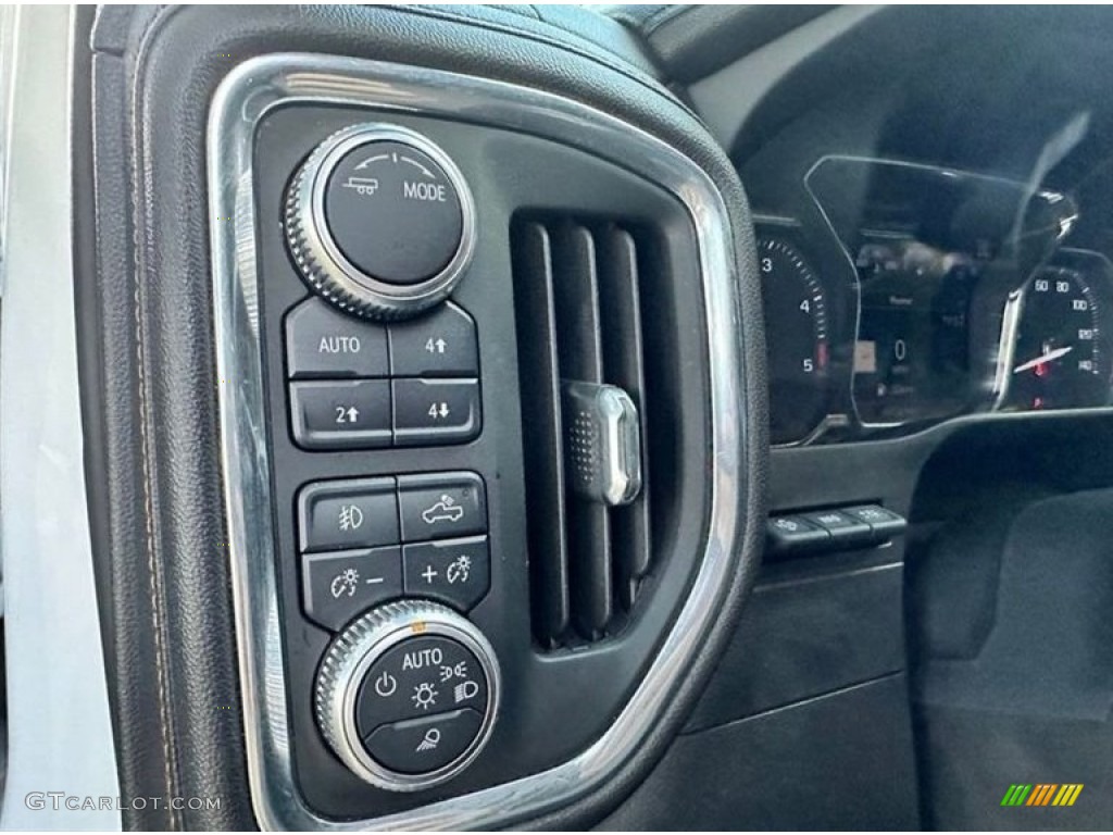 2020 GMC Sierra 2500HD AT4 Crew Cab 4WD Controls Photo #146360921