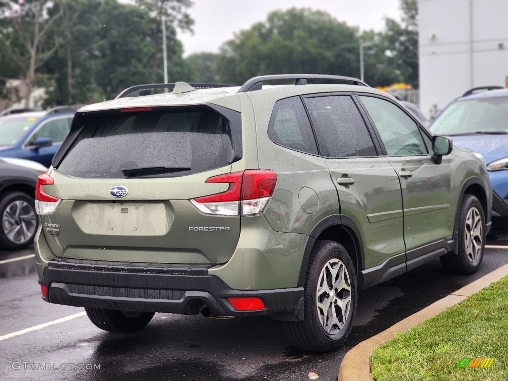 2019 Forester 2.5i Premium - Jasper Green Metallic / Gray photo #3