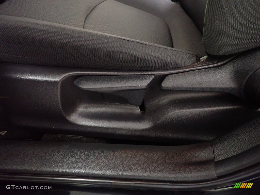 2021 Corolla Hybrid LE - Black Sand Pearl / Black photo #19