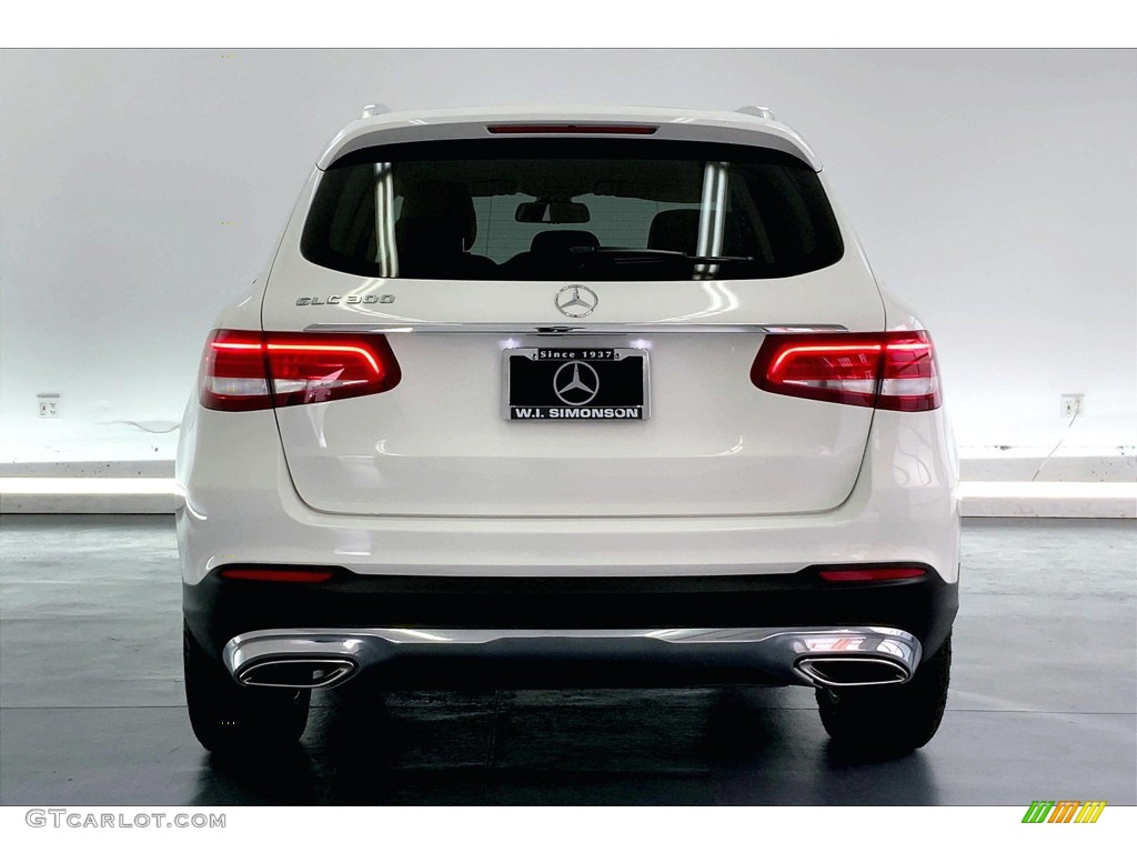 2019 GLC 300 - Polar White / Silk Beige/Black photo #3