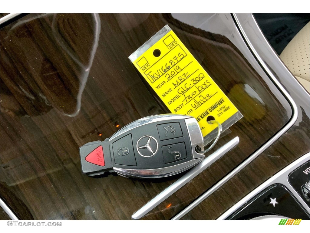 2019 GLC 300 - Polar White / Silk Beige/Black photo #11