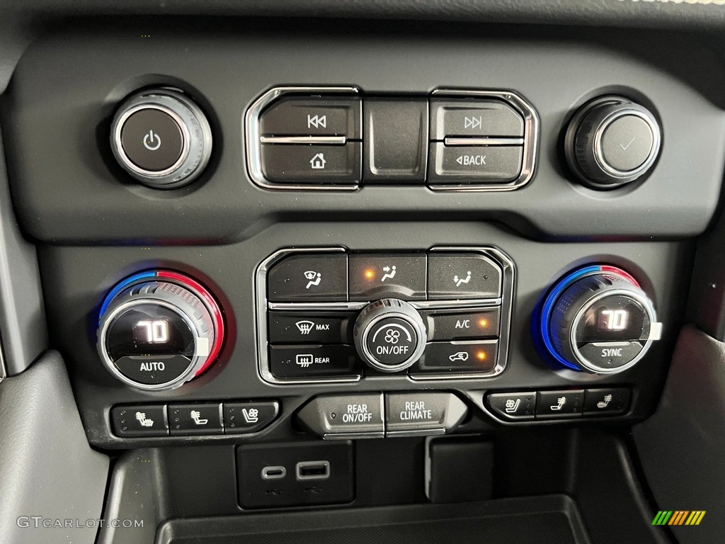 2023 Chevrolet Suburban Premier 4WD Controls Photos