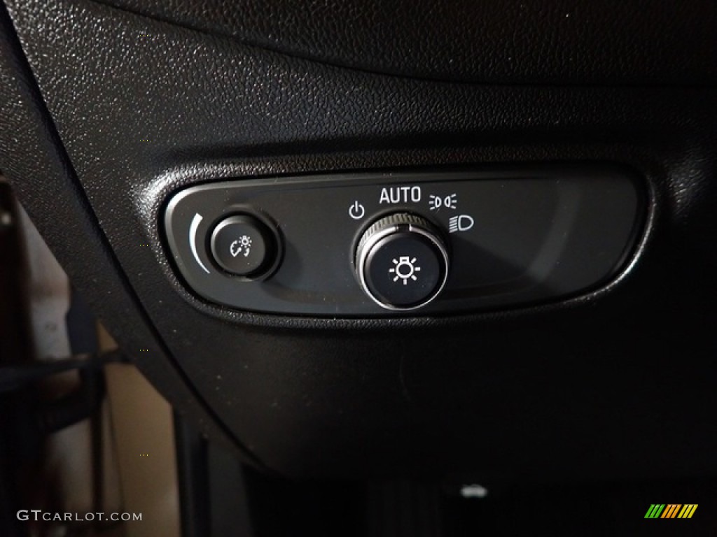 2018 Equinox LT - Sandy Ridge Metallic / Medium Ash Gray photo #27
