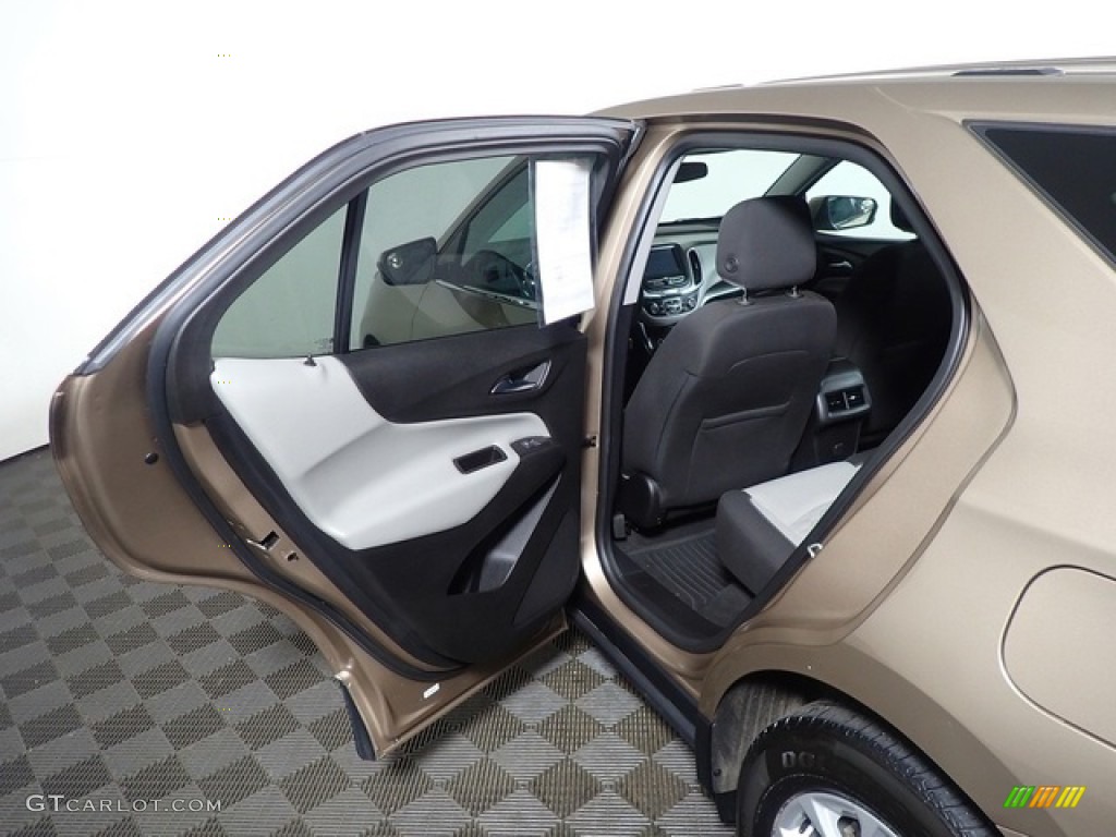2018 Equinox LT - Sandy Ridge Metallic / Medium Ash Gray photo #29