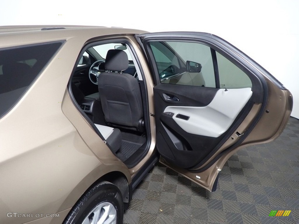 2018 Equinox LT - Sandy Ridge Metallic / Medium Ash Gray photo #31