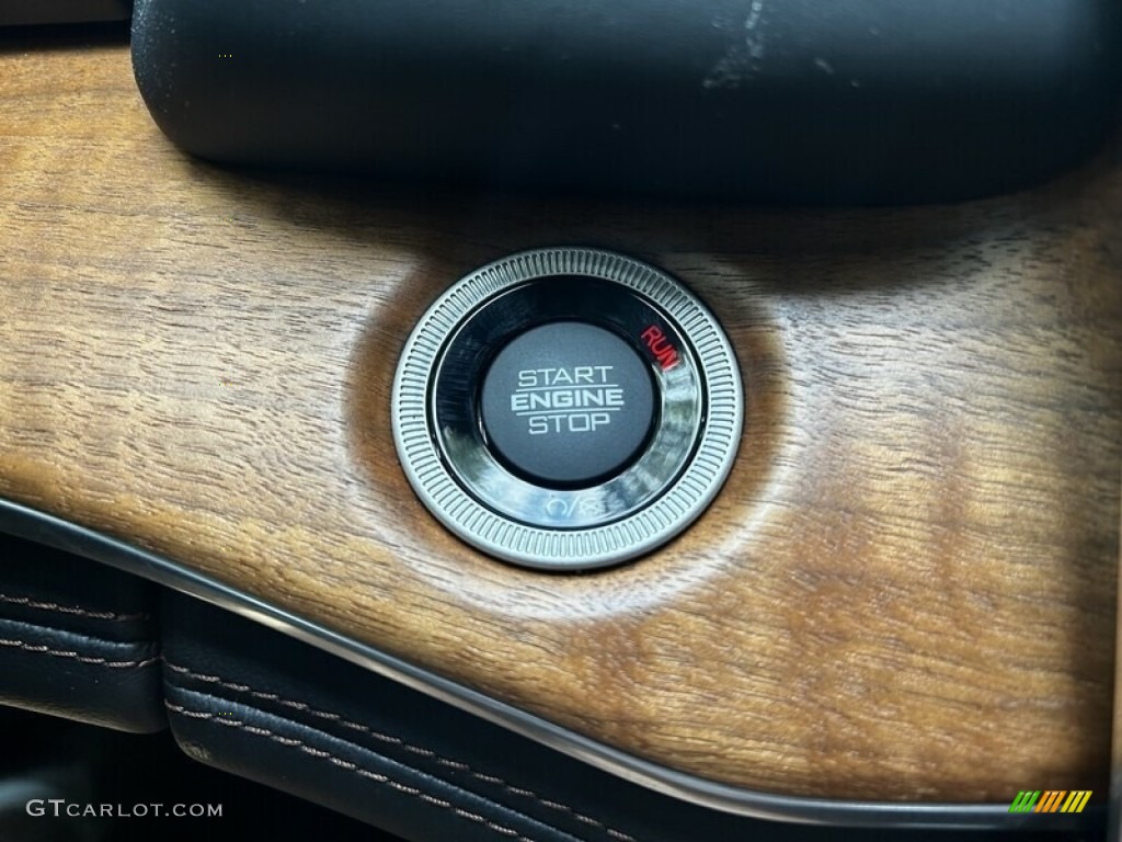 2022 Jeep Grand Cherokee L Summit Reserve 4x4 Controls Photos