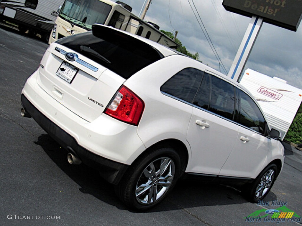 2013 Edge Limited - White Platinum Tri-Coat / Medium Light Stone photo #29