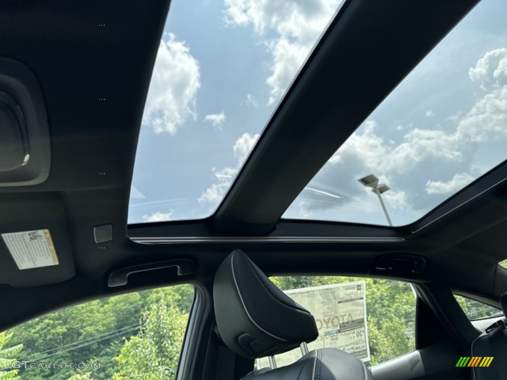 2023 Toyota Crown Platinum AWD Sunroof Photos