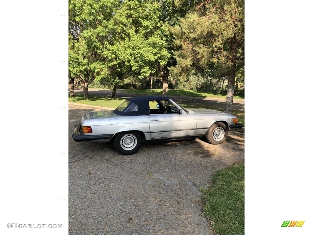 Astral Silver Metallic 1977 Mercedes-Benz SL Class 450 SL roadster Exterior Photo #146367211