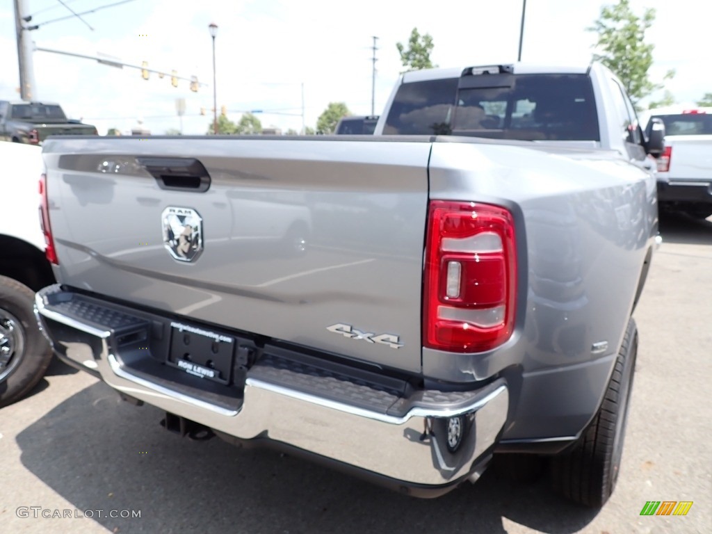 2023 3500 Tradesman Crew Cab 4x4 - Billet Silver Metallic / Black photo #6