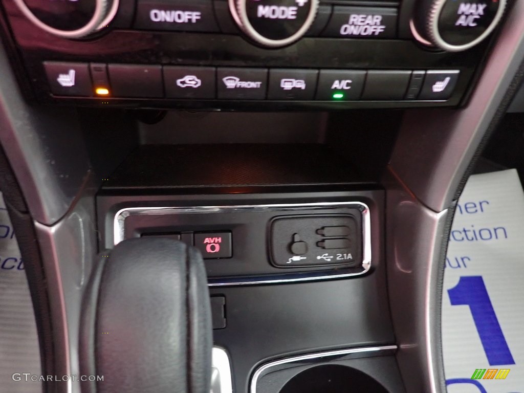 2020 Ascent Premium - Crystal Black Silica / Warm Ivory photo #6